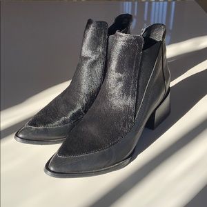 Solsana size 38 black leather/calf hair booties